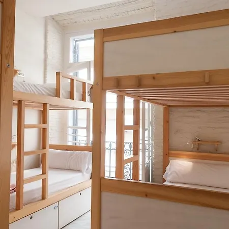 אכסניה The Nomad Hostel&pension
