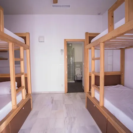 The Nomad Hostel&pension Albergue Sevilha