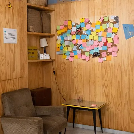 The Nomad Hostel&pension بيت شباب إشبيلية