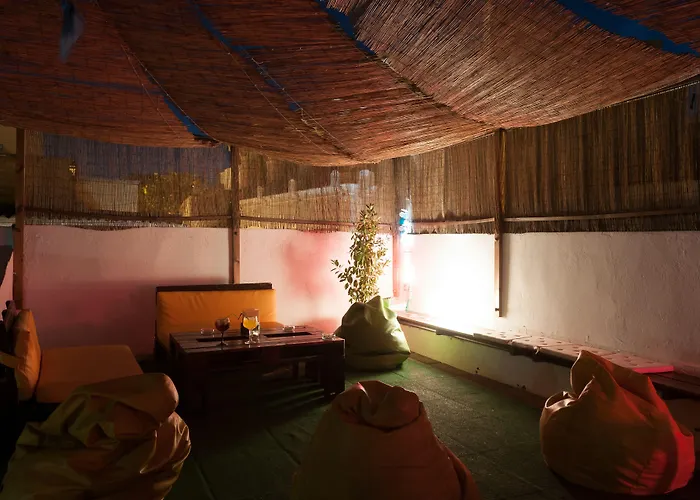 The Nomad Hostel&pension *