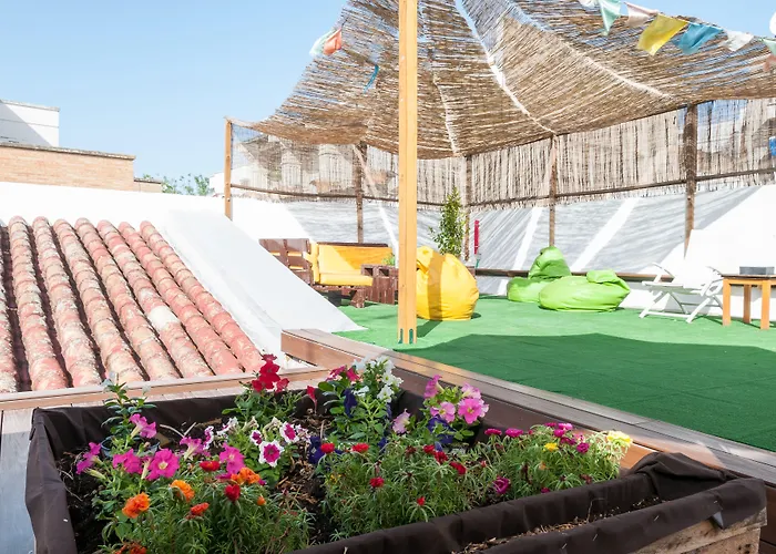 The Nomad Hostel&pension *