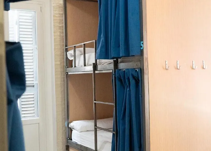 The Nomad Hostel&pension セビリア