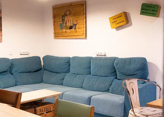 The Nomad Hostel&pension ホステル