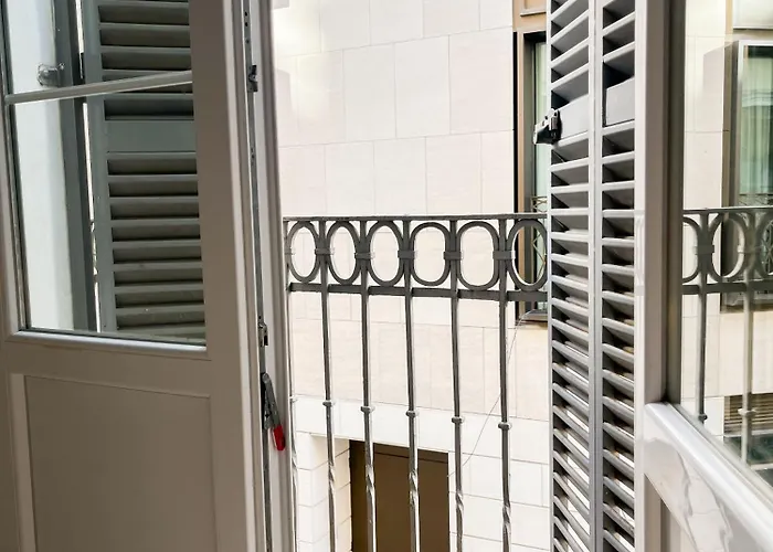 ホステル The Nomad Hostel&pension *